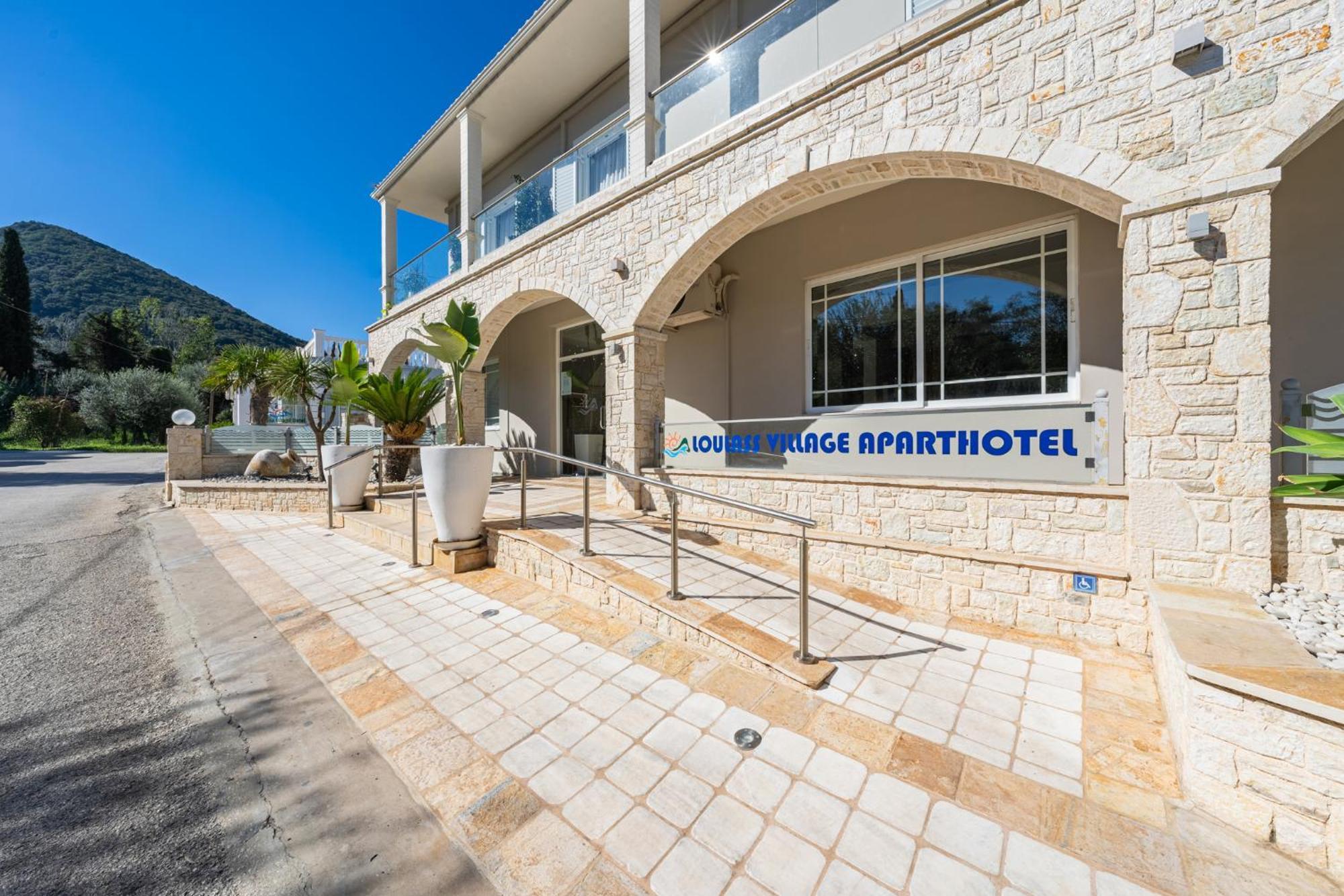 Loulass Village Aparthotel Mesongi Bagian luar foto