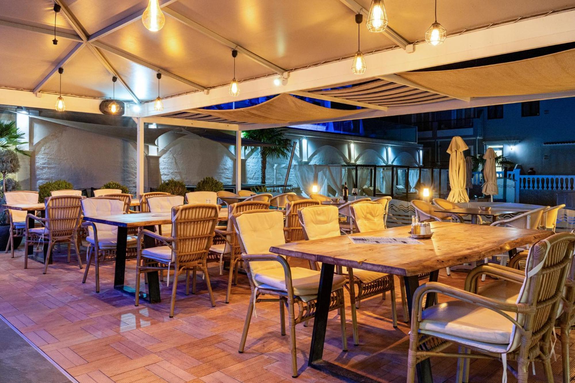 Loulass Village Aparthotel Mesongi Bagian luar foto