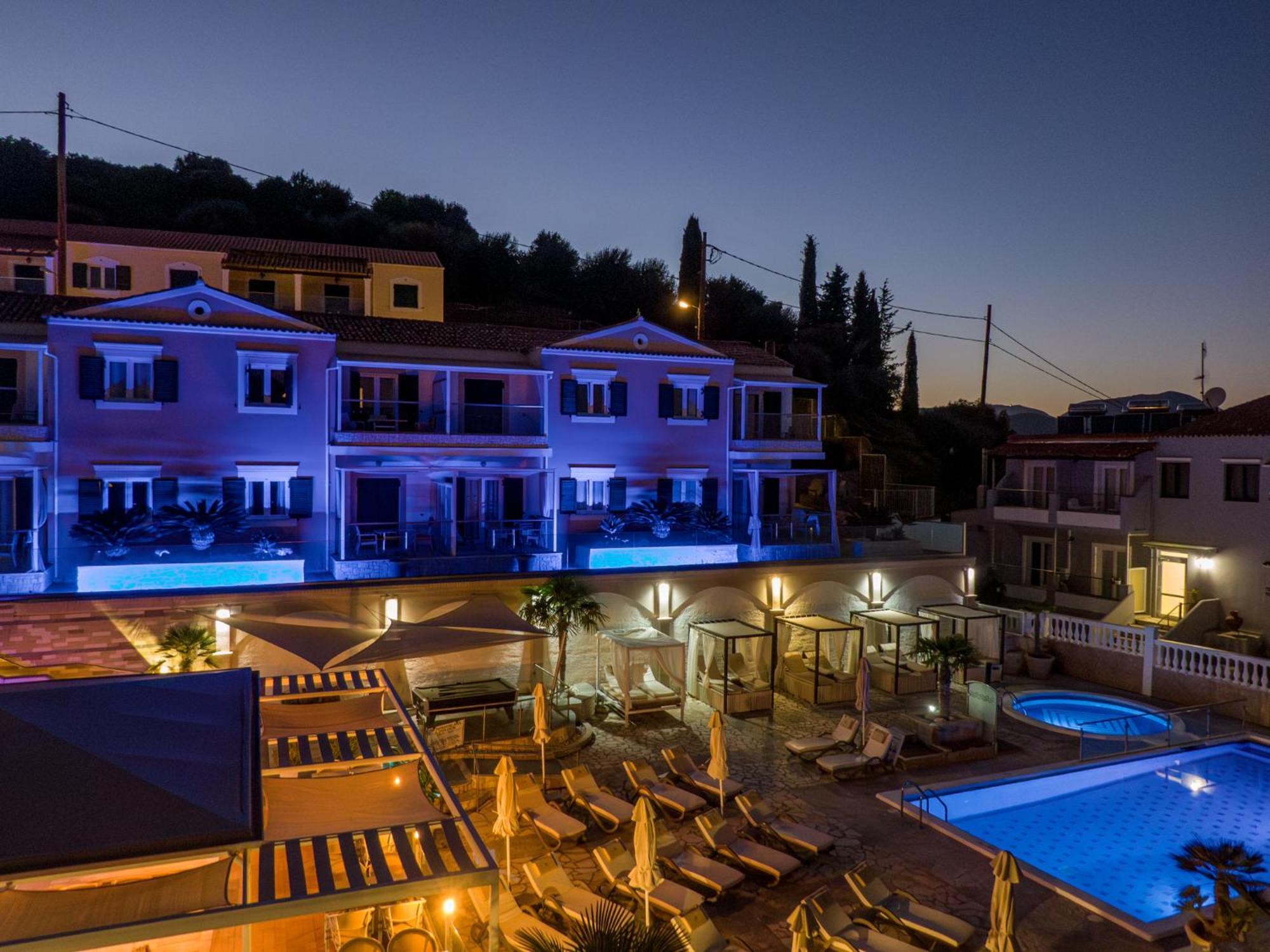 Loulass Village Aparthotel Mesongi Bagian luar foto