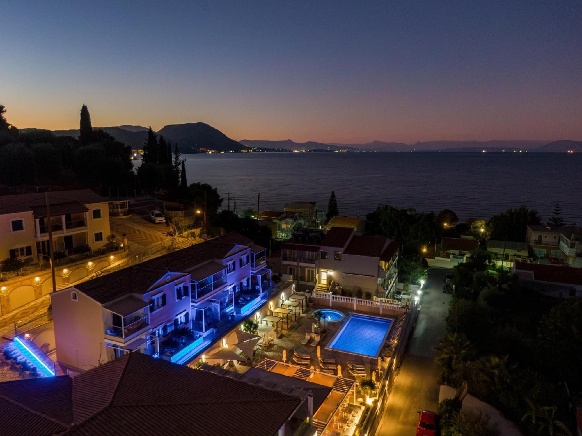 Loulass Village Aparthotel Mesongi Bagian luar foto